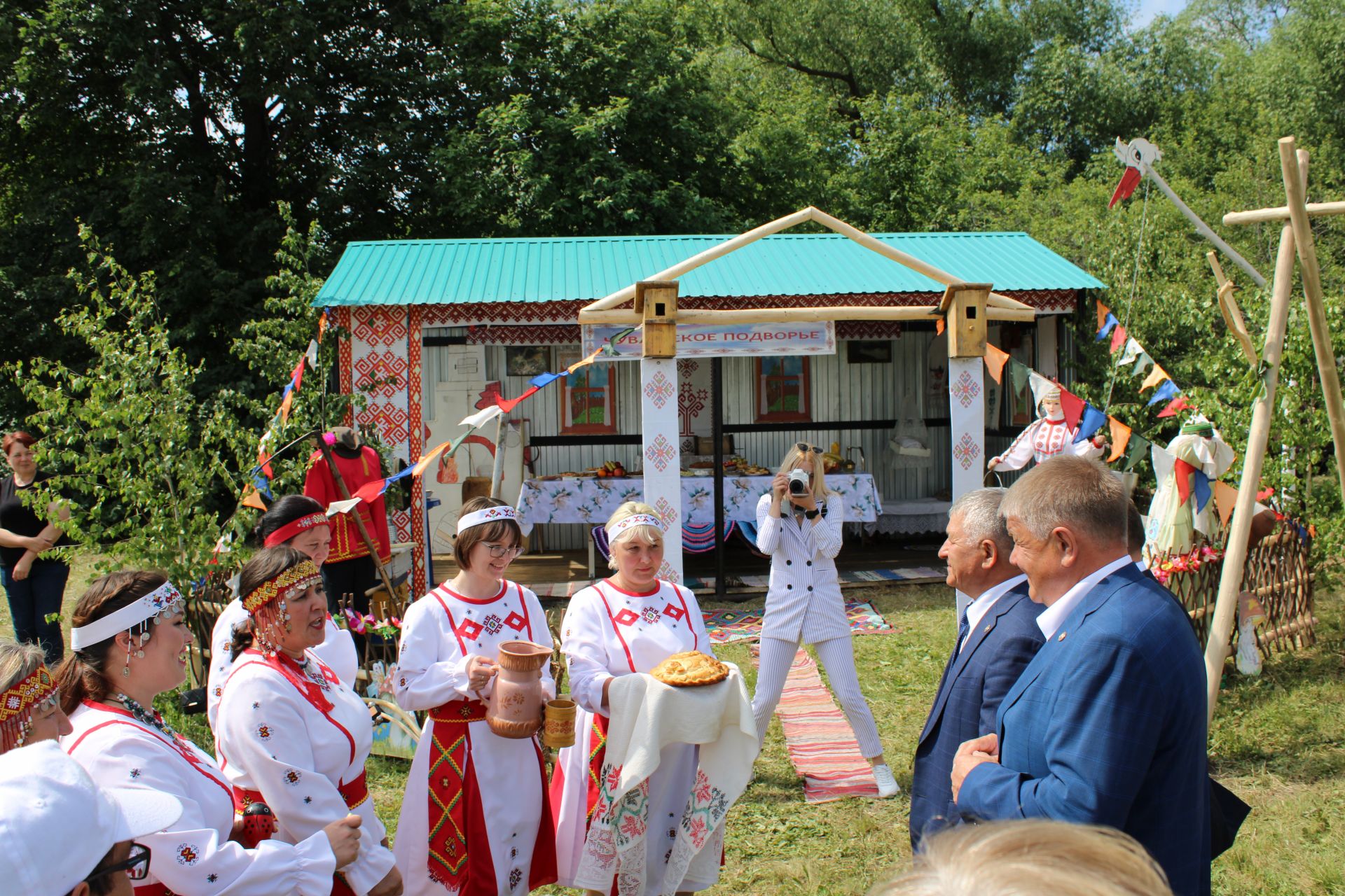 10 июня в Новошешминске прошел Сабантуй (фоторепортаж)