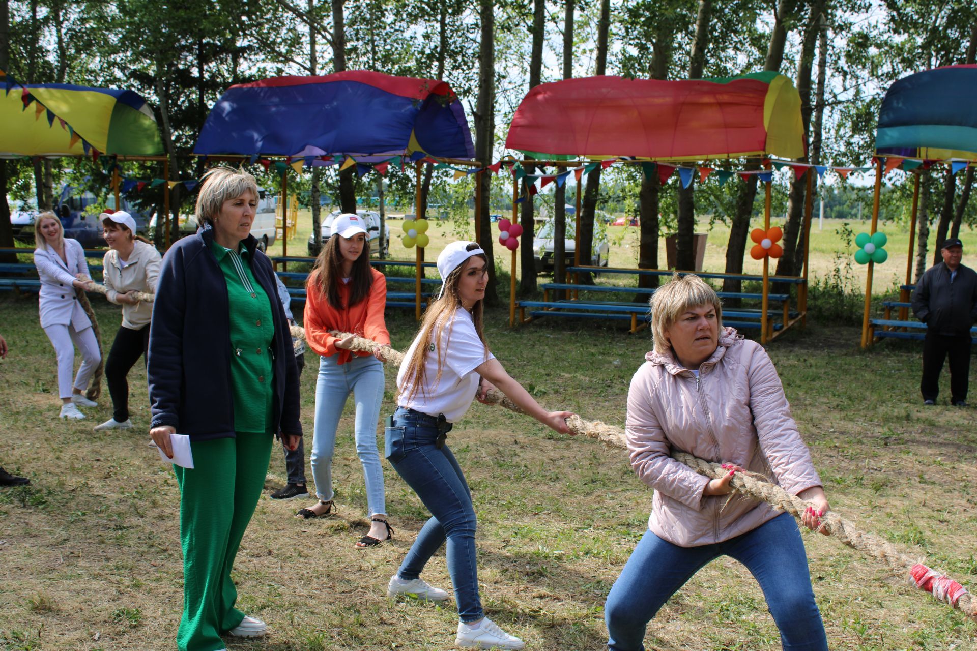 10 июня в Новошешминске прошел Сабантуй (фоторепортаж)