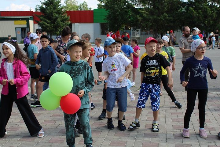 1 июня в Новошешминске прошел День защиты детей (фоторепортаж)