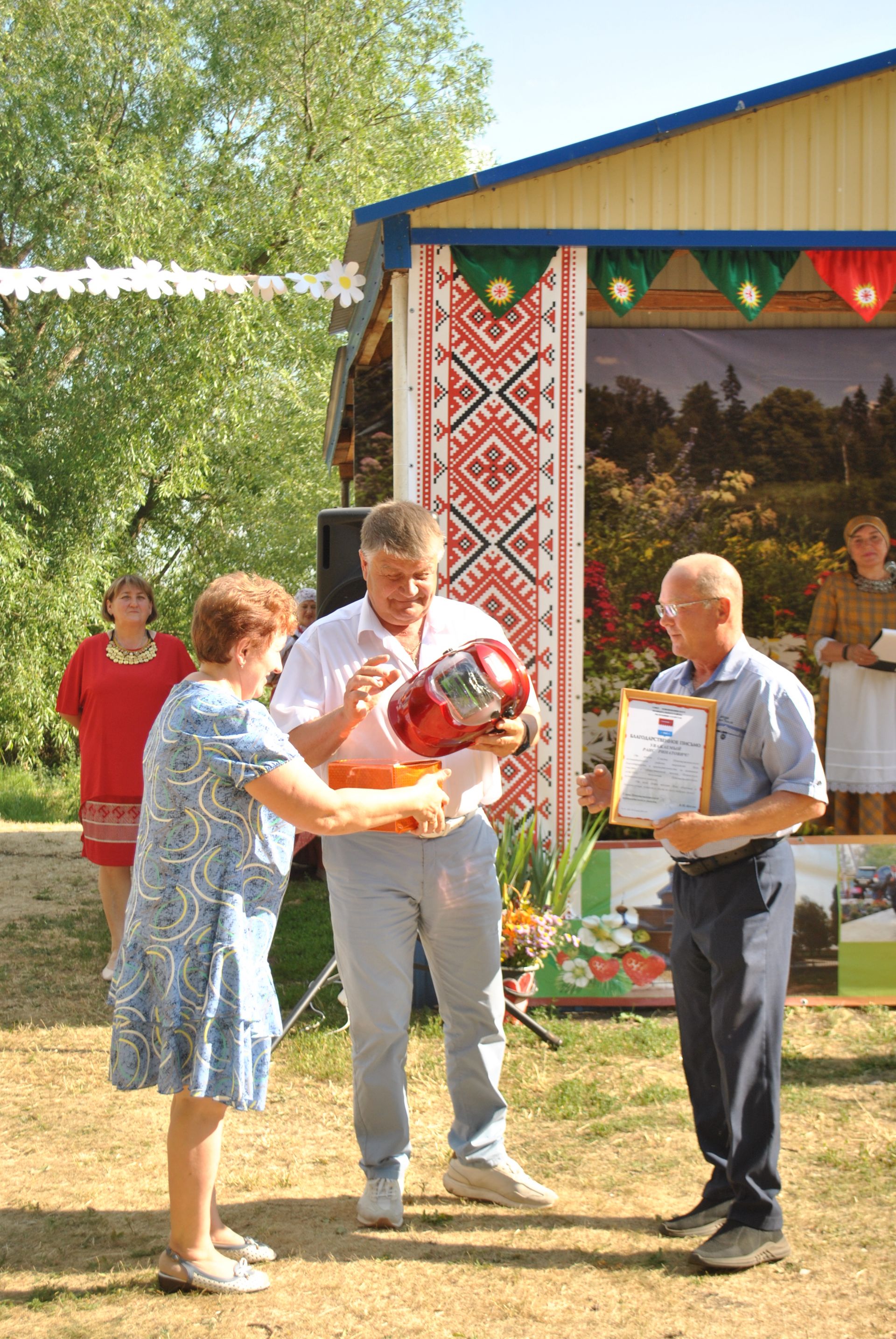 Питрау — престольный праздник в Ленино