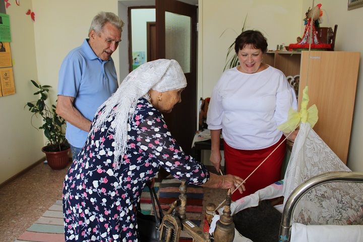 В Новошешминском детском саду «Золотой ключик» очередным деревцем пополнился «Сад памяти»