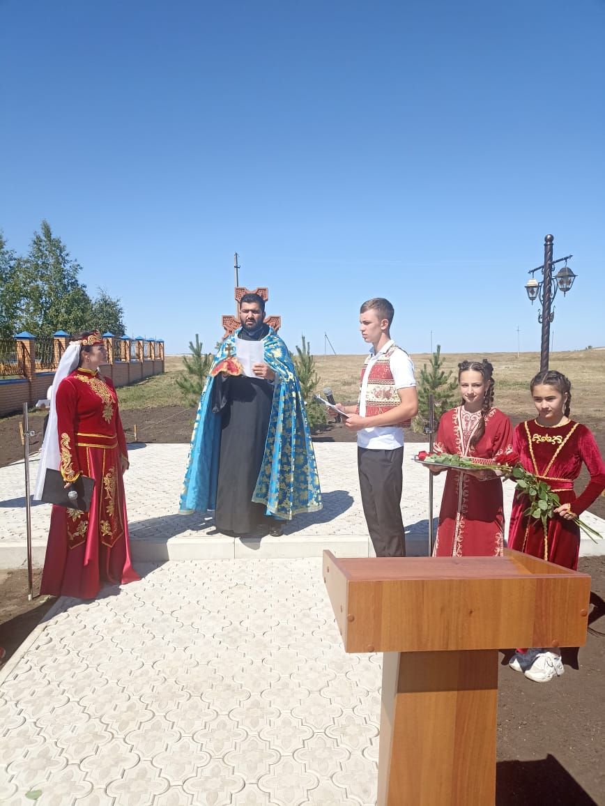 Район үзәгендә әрмән халкының истәлек билгесен ачу тантанасы