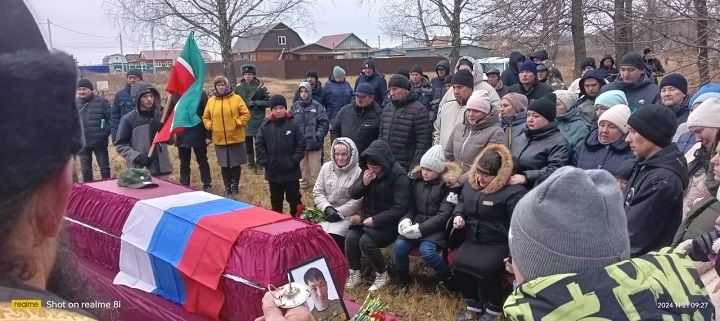 В Новошешминском районе простились с погибшими в зоне СВО бойцами