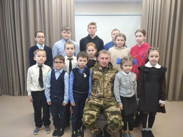 Встреча с участником СВО Николаем Гогольковым в Екатерининской школе