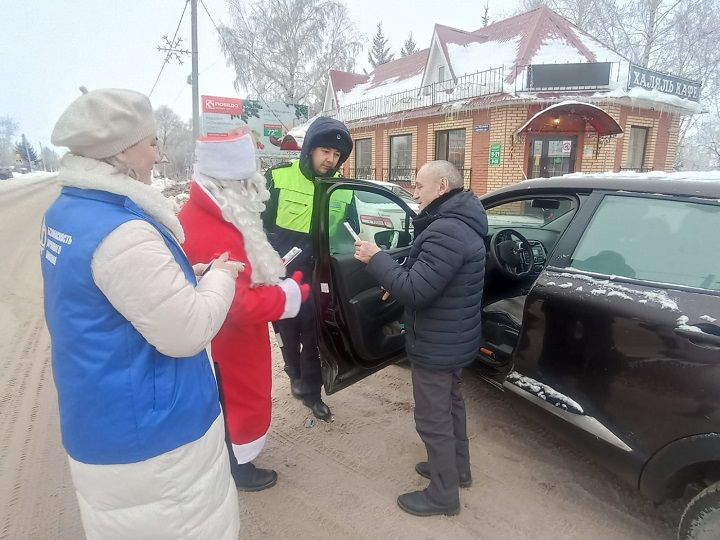 Зимние каникулы в Новошешминске проходят под присмотром Госавтоинспекции