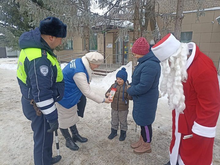 Зимние каникулы в Новошешминске проходят под присмотром Госавтоинспекции