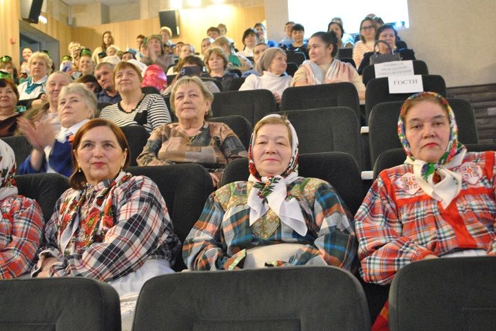 В Новошешминске прошел районный этап конкурса республиканского фестиваля «Балкыш» (Сияние).