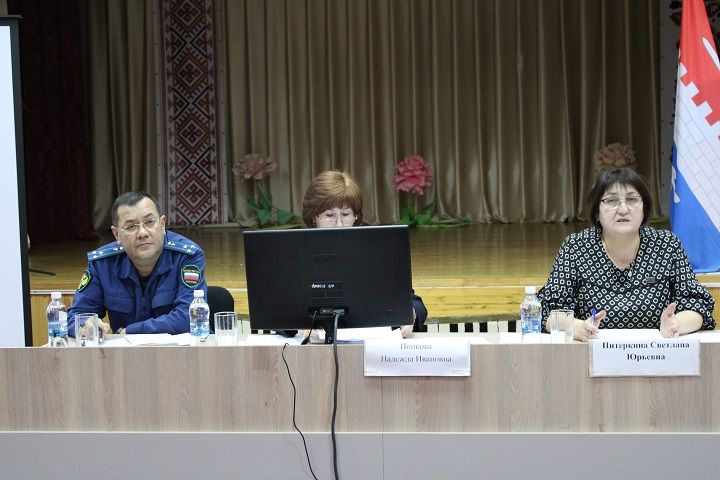 Ленинцы своих позиций не теряют