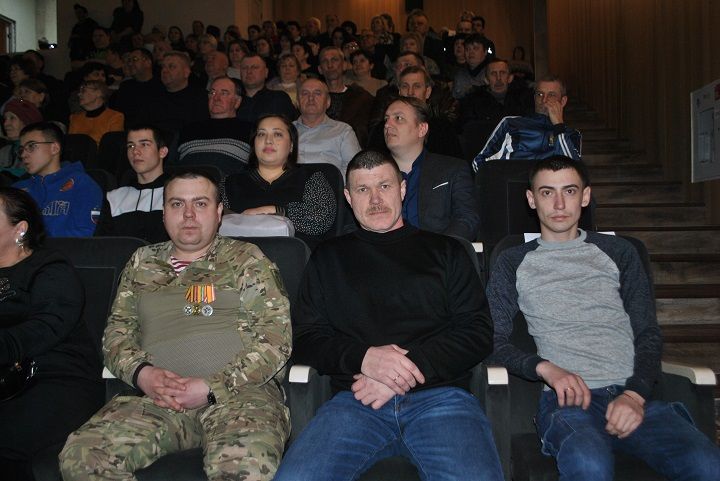 «К подвигу солдата сердцем прикоснись» (Фоторепортаж)