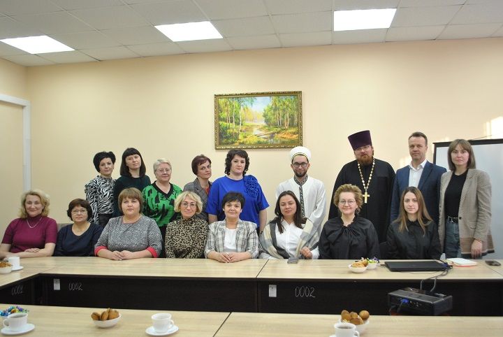 О сохранении семейных и профилактике абортов говорили за «круглым столом» в Новошешминске