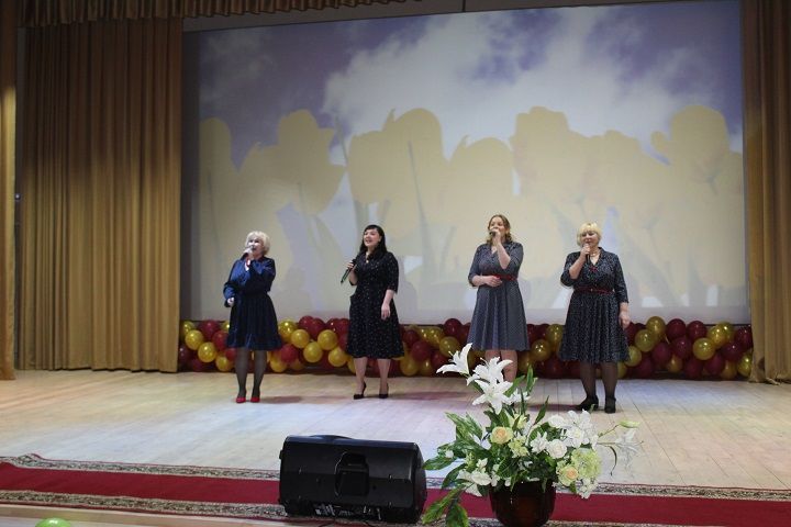 Яңа Чишмә РМЙда 8 Март Халыкара хатын-кызлар көненә багышланган хәйрия концерты узды