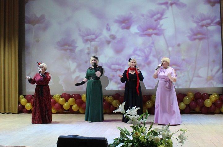 Яңа Чишмә РМЙда 8 Март Халыкара хатын-кызлар көненә багышланган хәйрия концерты узды
