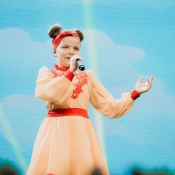 Әлмәттә «Сандугач сайрар илем» балалар иҗаты фестивале узган