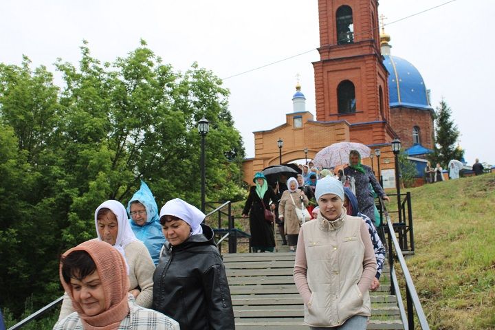 23 июня новошешминцы отпраздновали Троицу (фоторепортаж)