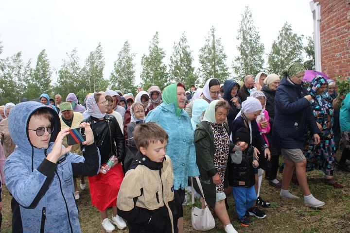 23 июня новошешминцы отпраздновали Троицу (фоторепортаж)