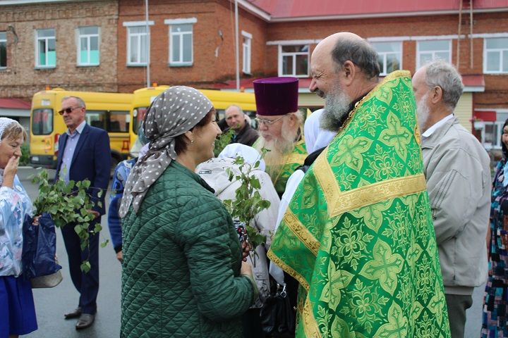 23 июня новошешминцы отпраздновали Троицу (фоторепортаж)