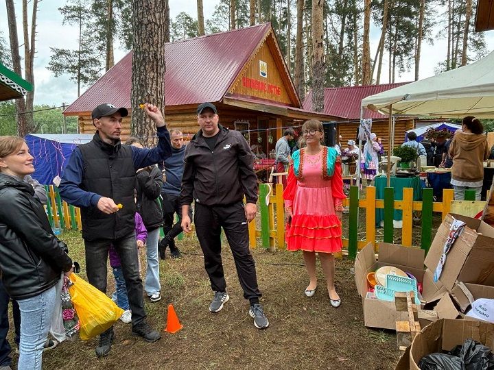 Безнекеләр республика Сабантуенда