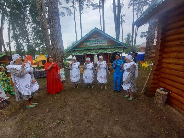 Безнекеләр республика Сабантуенда