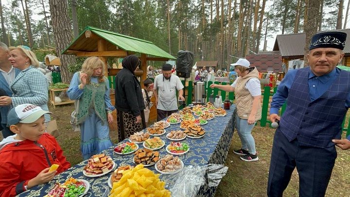 Безнекеләр республика Сабантуенда