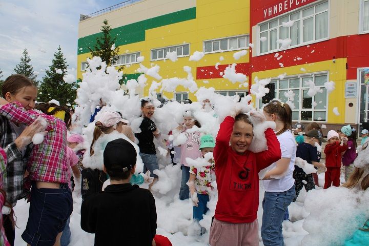 «Детство без границ», или ребячья «Пенная вечеринка» (фоторепортаж)