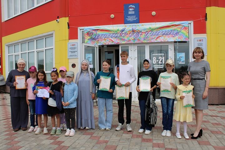 «Чиксез балачак», яки балалар өчен «Күбекле бәйрәм» (фоторепортаж)