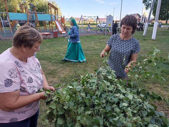 Играй, сияй, Питрау!