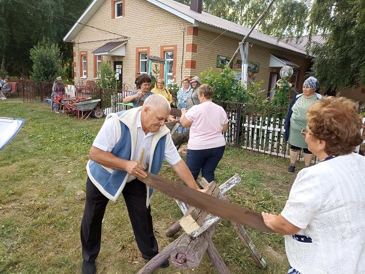 Играй, сияй, Питрау!