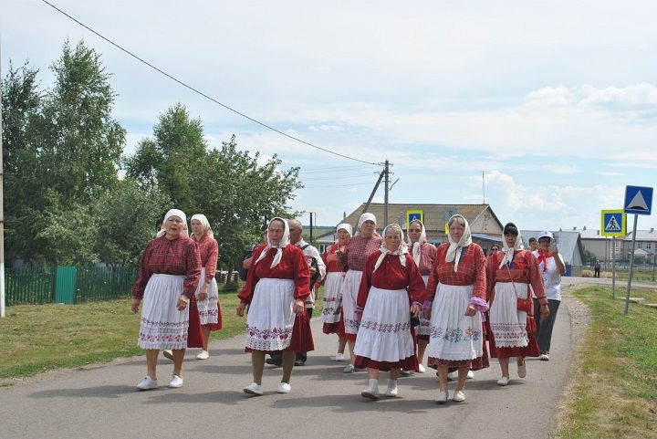 С  фестиваля чувашского народного творчества «Выля, хут купӑс!», посвященного памяти  Петра  Носкова