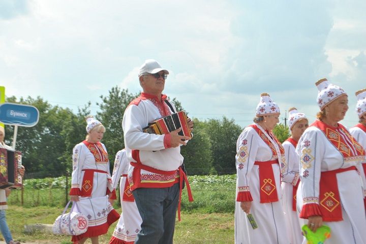 С  фестиваля чувашского народного творчества «Выля, хут купӑс!», посвященного памяти  Петра  Носкова