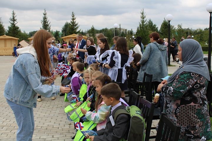 Добрая традиция в канун нового учебного года