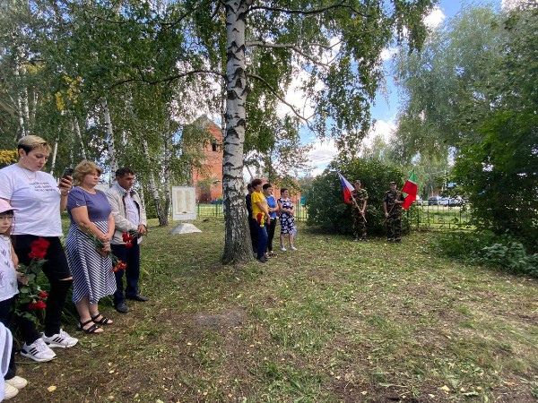 В Слободе Екатерининской  установлена мемориальная доска в честь погибшего воина