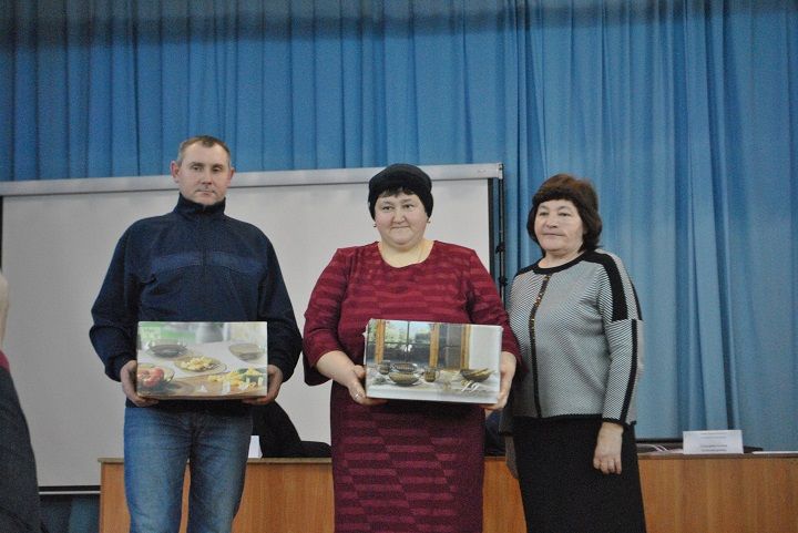 Черемухово Бистәсендә: проблемалар бар, ләкин алар уңышлы хәл ителә