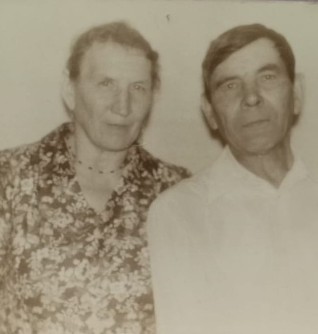 Карамельле күмәч һәм болындагы җырлар