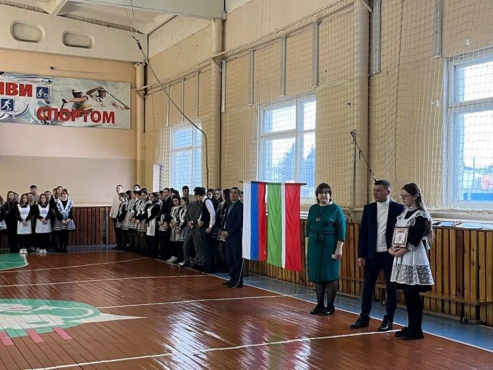 Ученица Новошешминской гимназии получила благодарственное письмо за волонтёрскую деятельность