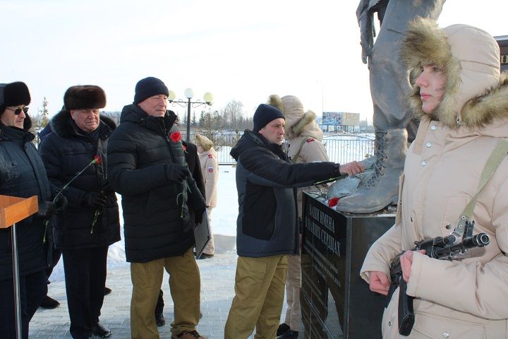 Яңа Чишмәдә Совет гаскәрләрен Әфганстаннан чыгаруга 36 ел тулуга багышланган митинг узды