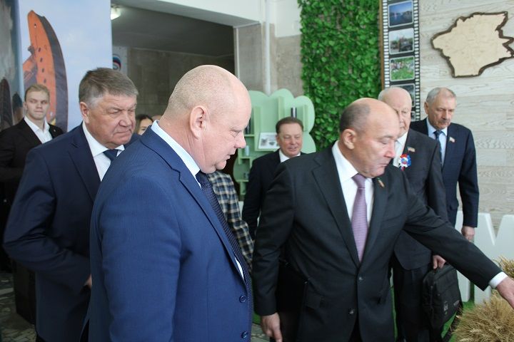В Новошешминске состоялось 52-е отчетное заседание Совета района (фоторепортаж)