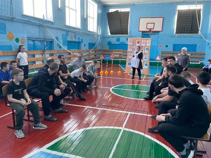 В Шахмайкинской школе прошли конкурсы-соревнования, посвященные правилам дорожного движения