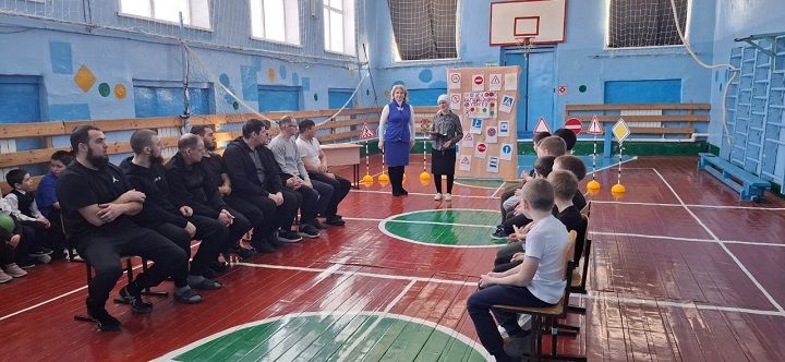 В Шахмайкинской школе прошли конкурсы-соревнования, посвященные правилам дорожного движения