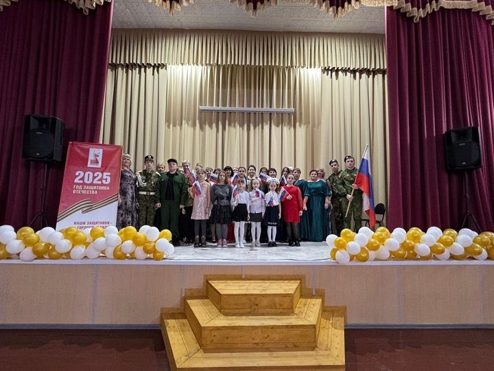 Праздничный концерт «Слава, тебе, солдат!» в Петропавловском СДК