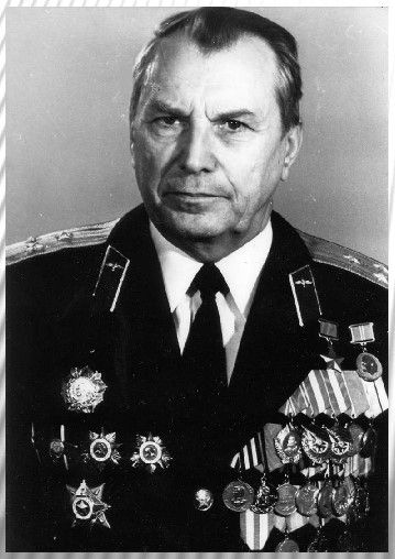 Күпләргә үрнәк булырлык каһарманнар