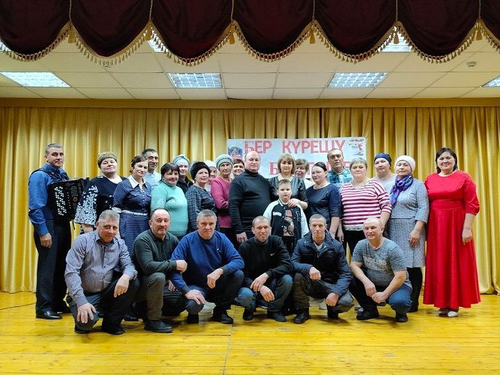 В Чертушкинском СДК состоялась встреча с участником СВО, прибывшим в отпуск Ильдаром Абдуллиным