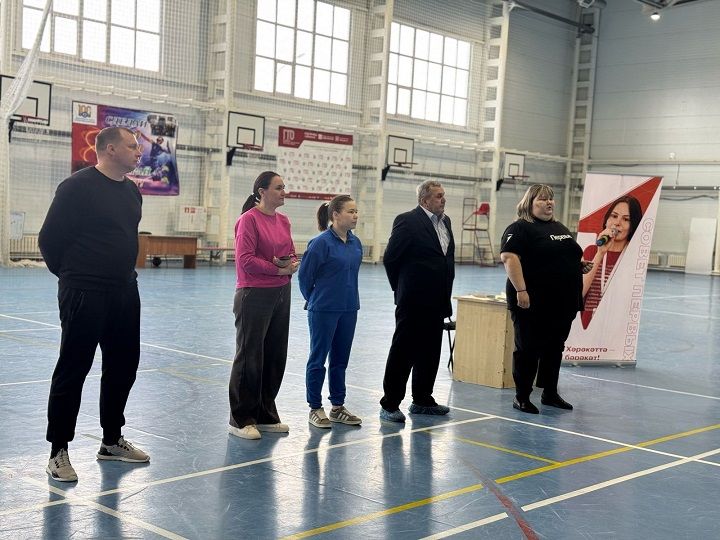 В Новошешминске прошла военно-патриотическая игра «Зарница»