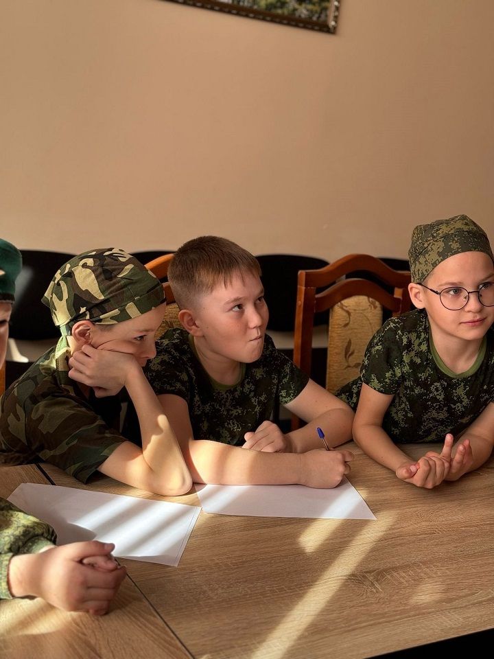 В Новошешминске прошла военно-патриотическая игра «Зарница»