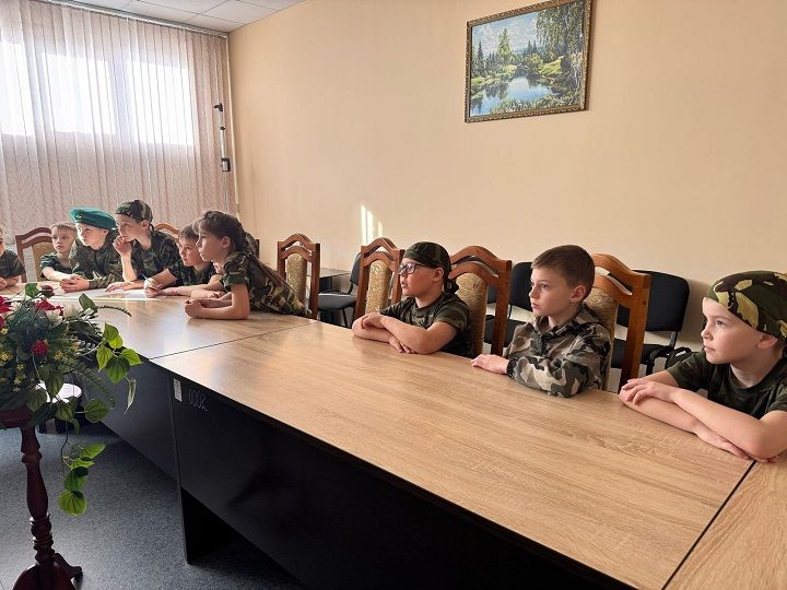 В Новошешминске прошла военно-патриотическая игра «Зарница»