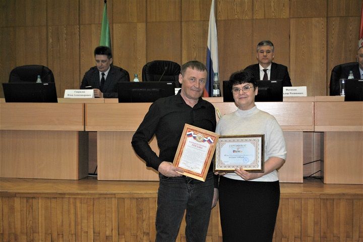 В Новошешминске Почетными грамотами наградили лучших работников здравоохранения по итогам 2024 года