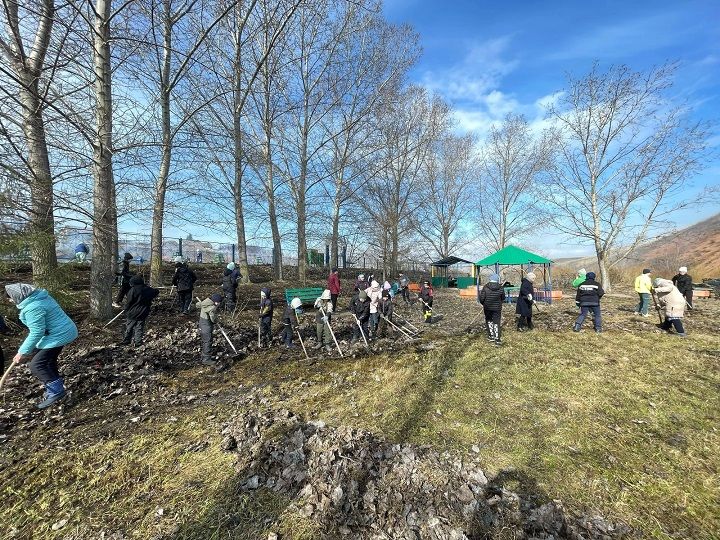 В Шахмайкинском поселении благоустроили территорию у родника «Наил Бабай»