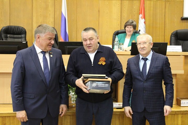На заседании Совета района наградили достойных новошешминцев (фоторепортаж)