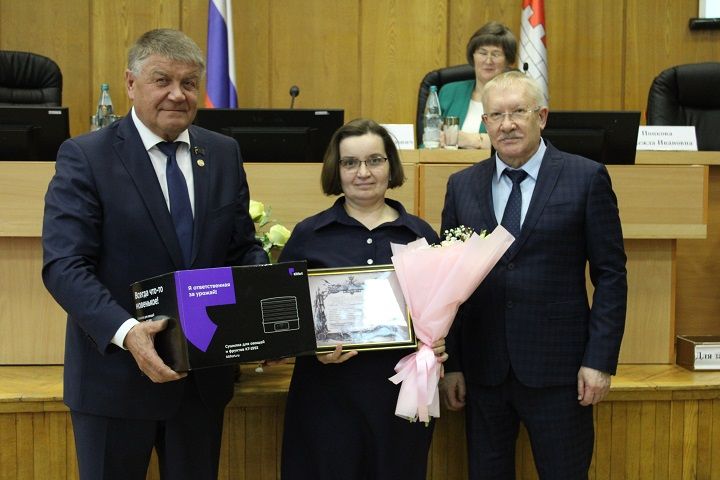 На заседании Совета района наградили достойных новошешминцев (фоторепортаж)