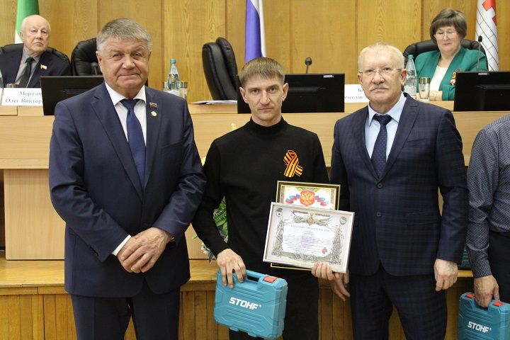 На заседании Совета района наградили достойных новошешминцев (фоторепортаж)