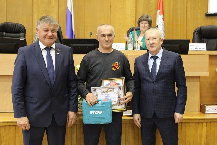 На заседании Совета района наградили достойных новошешминцев (фоторепортаж)